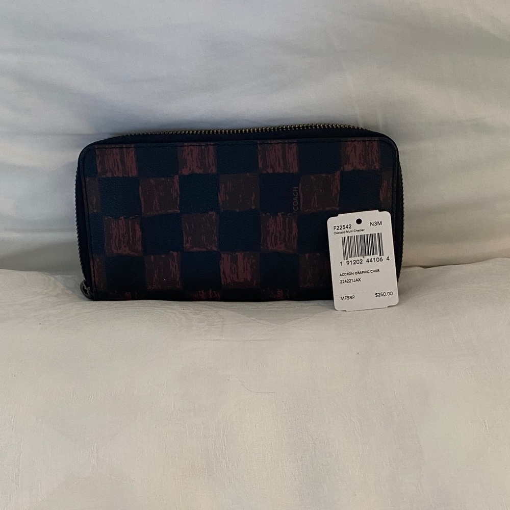 Coach Oxblood Multi Checker Wallet F22542 Accrnd Graphic Chkr